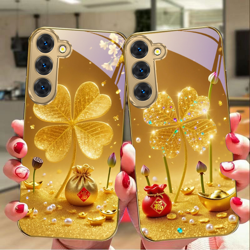 A huge golden clover For Samsu - Phone Cases Samsung recensione e prezzo