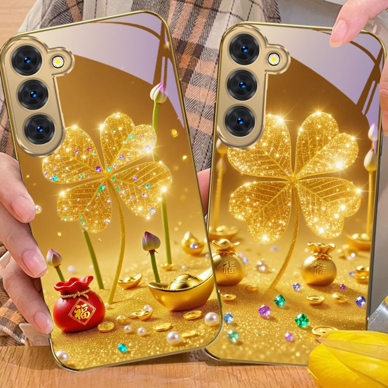 A huge golden clover For Samsu - Phone Cases Samsung recensione e prezzo