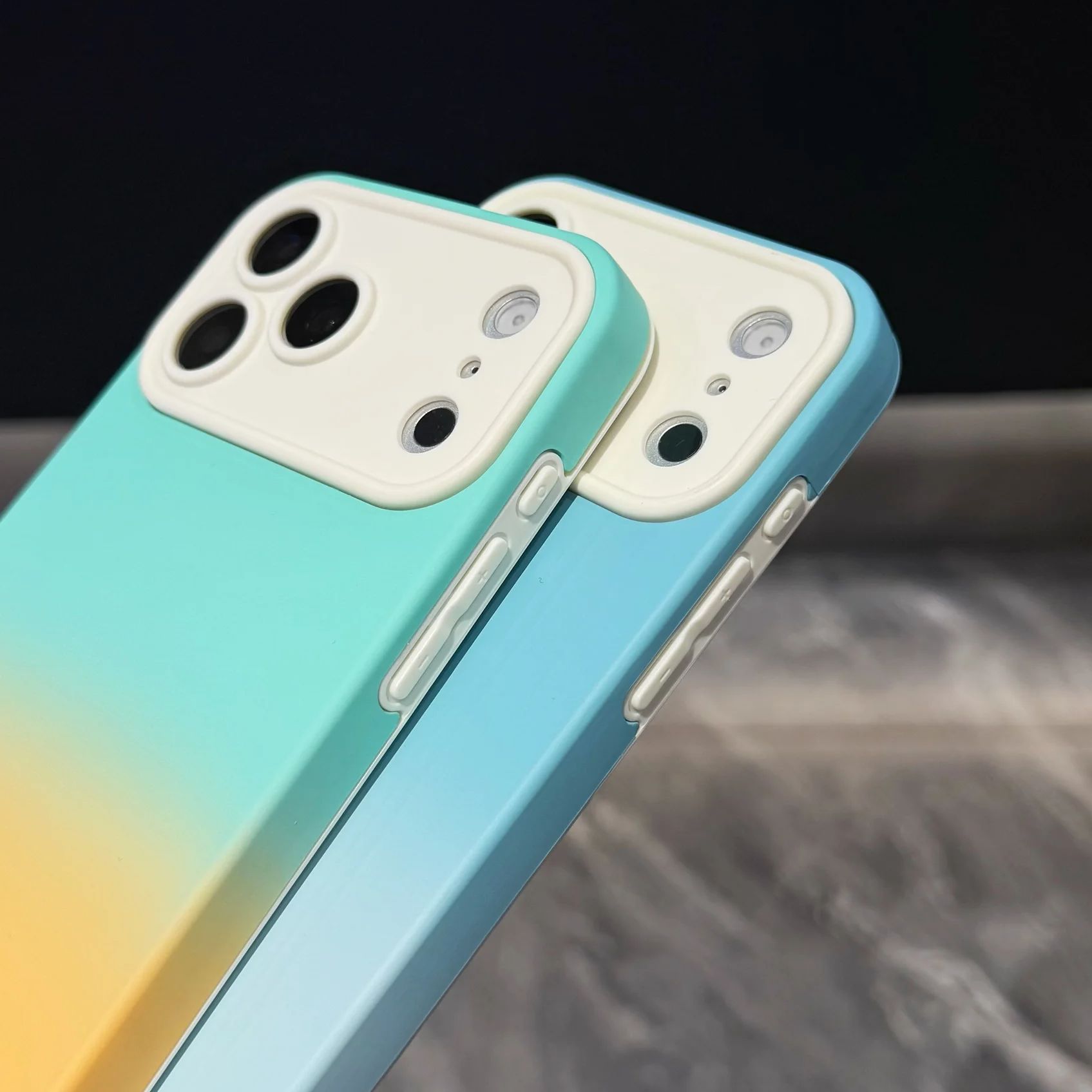 Gradient Color Matte Camera Pr - Gradient Color Case recensione e prezzo