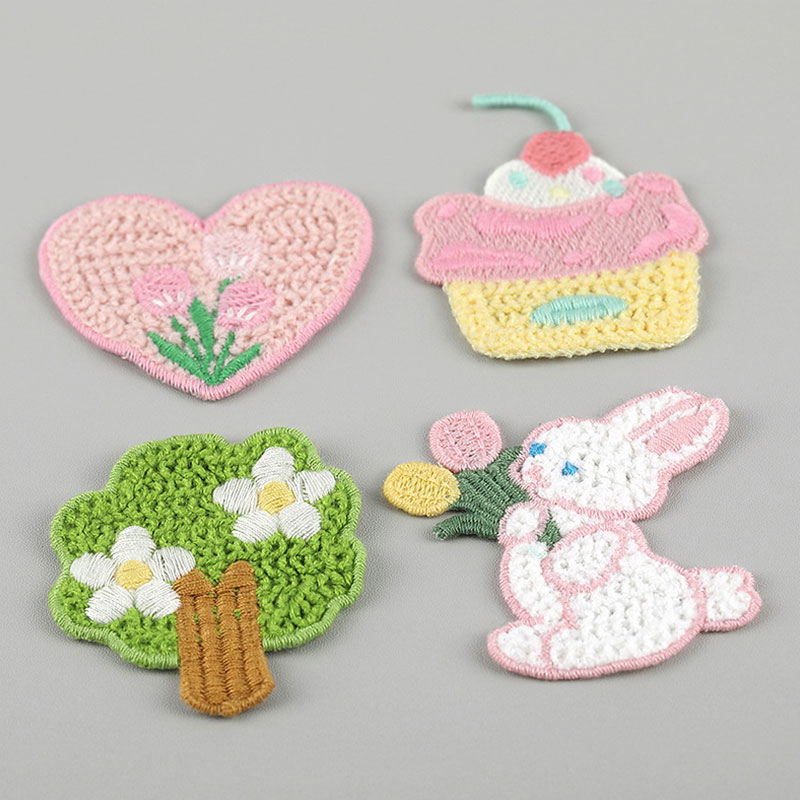 10pcs Cartoon Embroidered Rabb - Phone Cases Eco Friendly recensione e prezzo