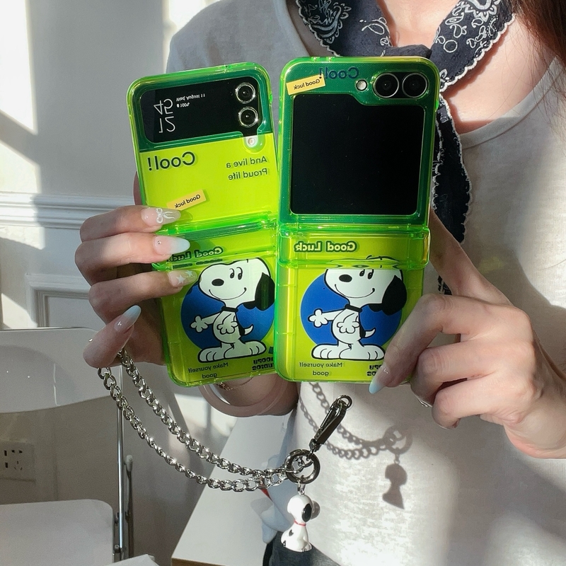 Cute Cartoon Peanut Snoopy Flu - Phone Cases Z Flip 7 recensione e prezzo
