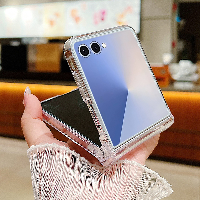 Astronauts Pattern Folding Pho - Phone Cases Z Flip 7 recensione e prezzo