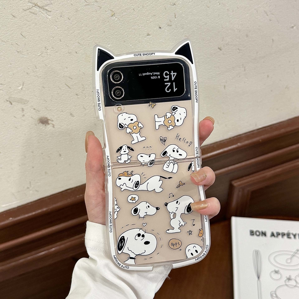 3D Cute Cartoon Snoopy Charlie - Phone Cases Z Flip 7 recensione e prezzo