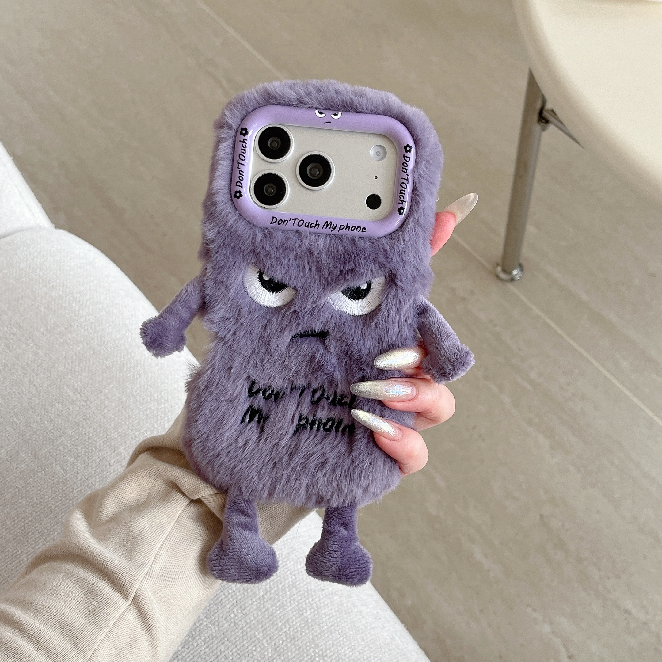 Cute Plush Phone Case with Qui - Phone Cases Iphone 15 recensione e prezzo